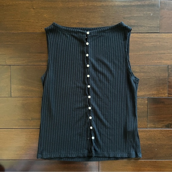Abercrombie & Fitch Tops - Abercrombie wide rib button through top